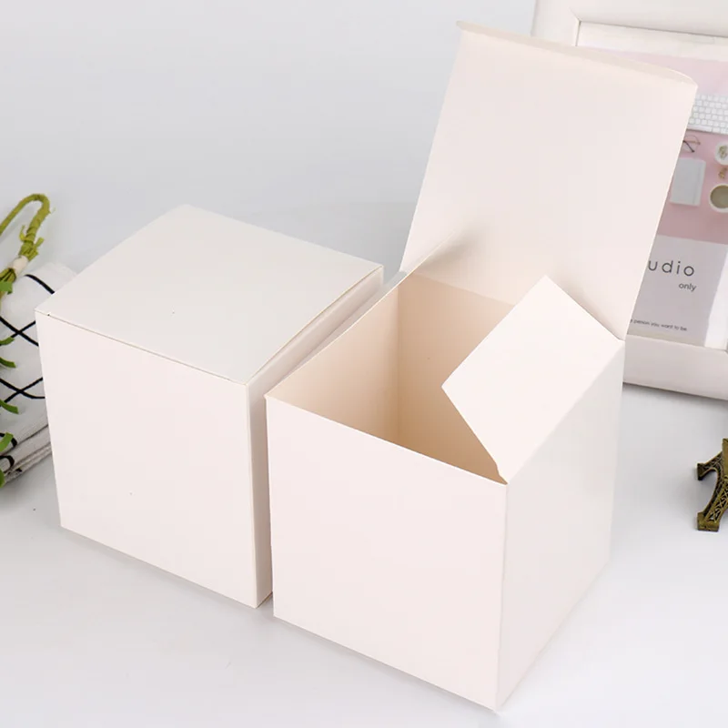 Event Party Box - 100 قطعة 5x5x5/6x6x6/7x7x7/8x8x8 سنتيمتر فارغة الأبيض